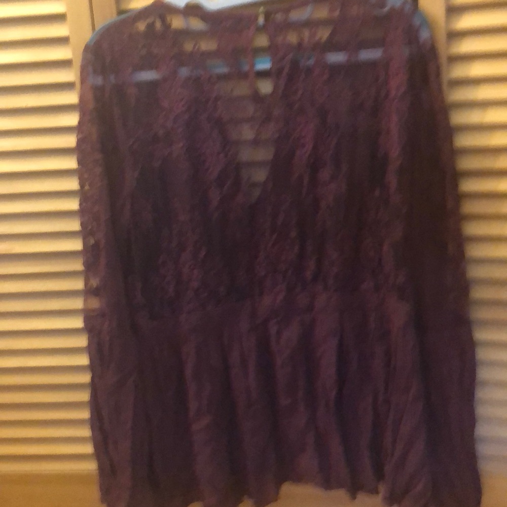 Blouse - Picture 2 of 3